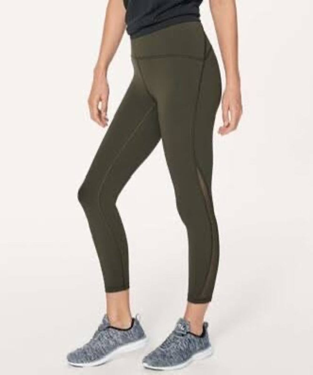 Lululemon Train Times 7/8 Pant (25" )
Dark Olive - Size 6